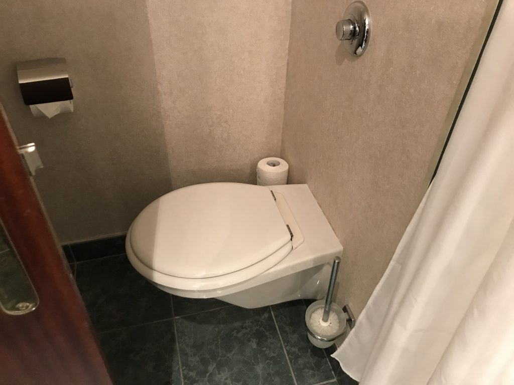 シティパレスホテル　トイレ