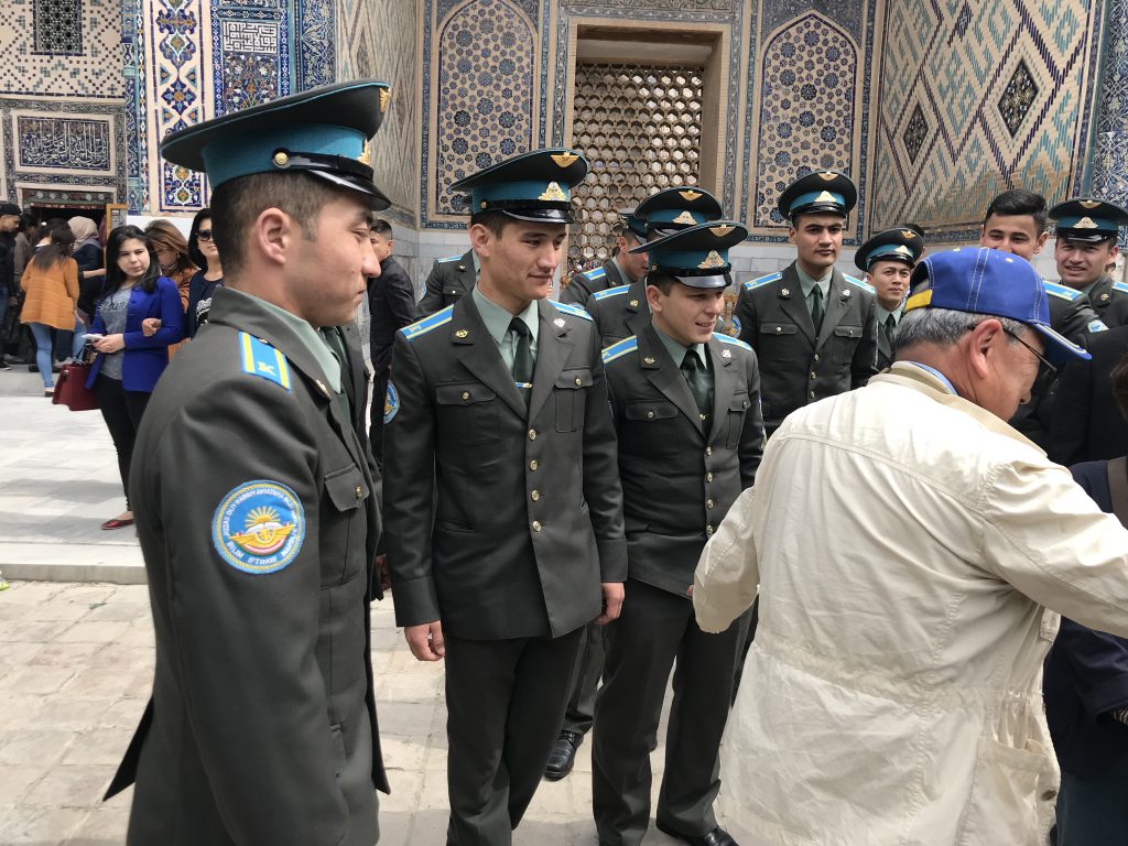 ウズベキスタン空軍