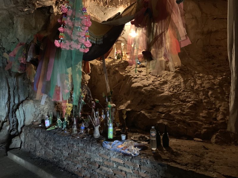 タムチャン洞窟,内部